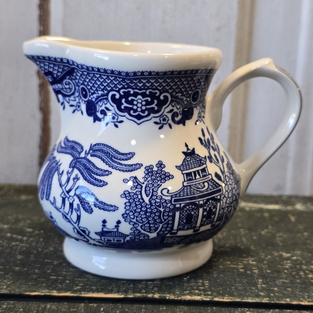 Churchill England Blue Willow Pattern Creamer Small Pitcher 3 1/2" Vintage